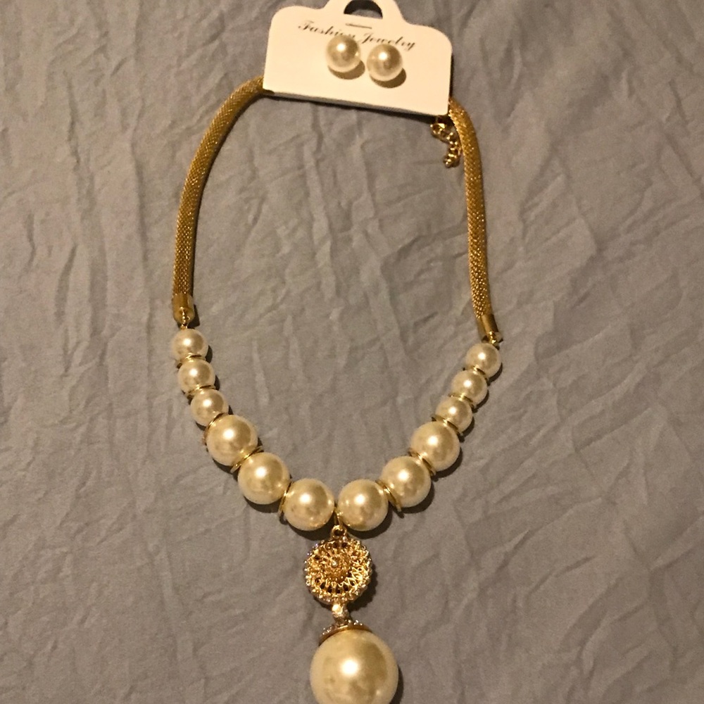 Fashion necklace